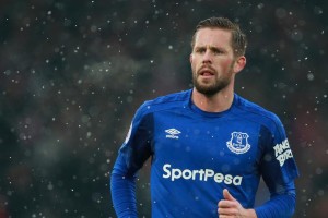 开云真人-《ApexLegends》天空之城：新战场开启，巧布兵阵迎战巅峰对决