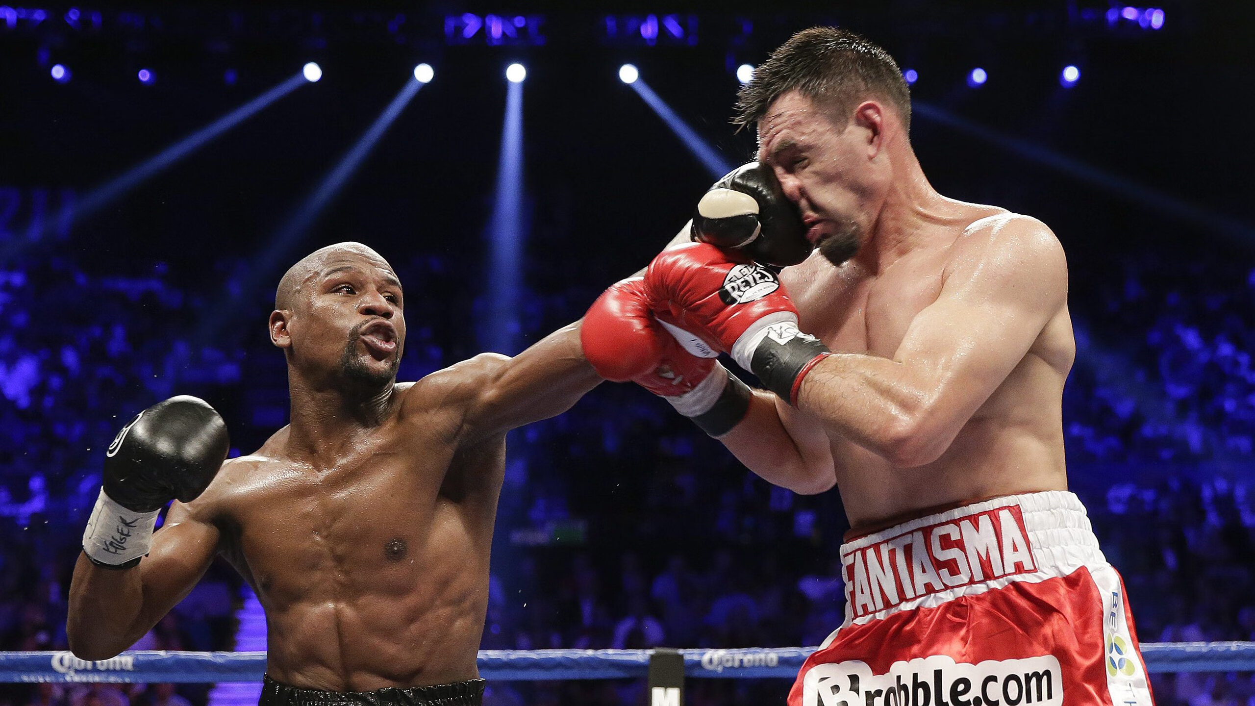 俱乐部商业合作持续升温，品牌影响力扩大，俱乐部营销模式