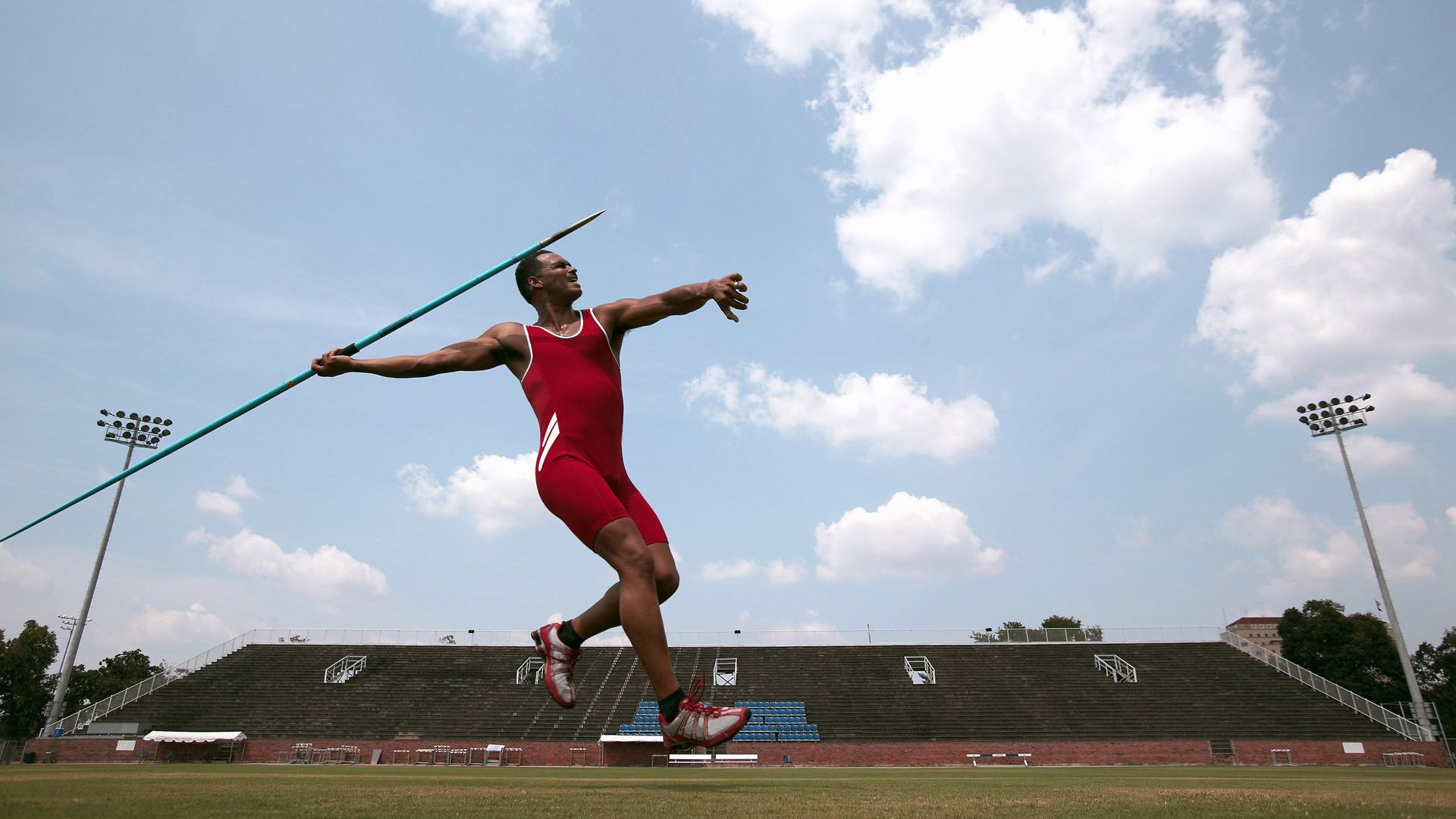 国足赛后总结会议召开，国足赛后新闻发布会